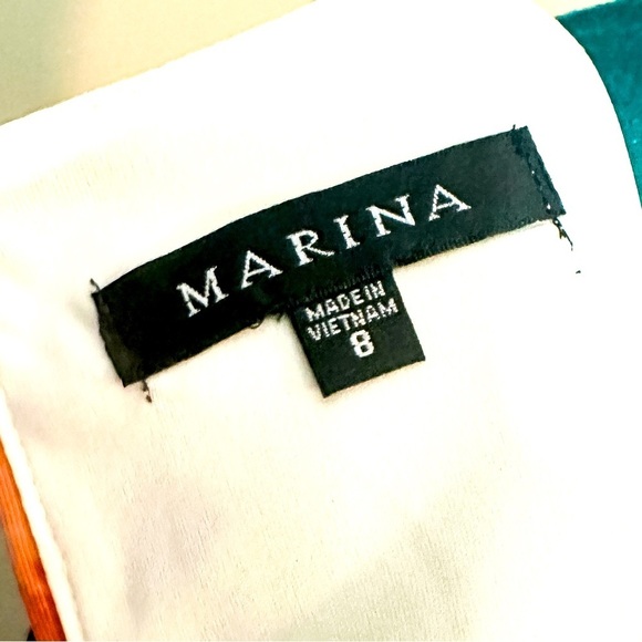 Floral Patterned Marina Dress Size 8: Perfect for Effortless Style and Grace - Picture 13 of 14